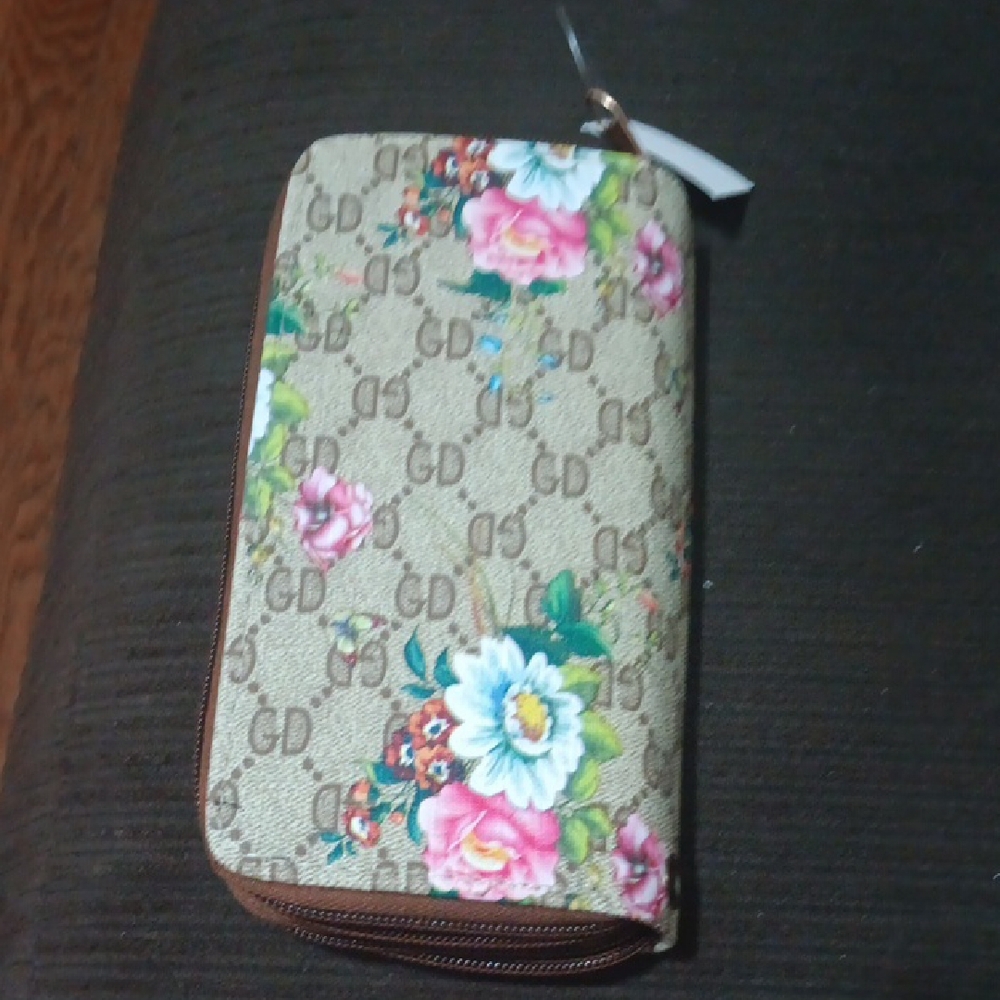 Floral Beige Wallet - Picture 9 of 11